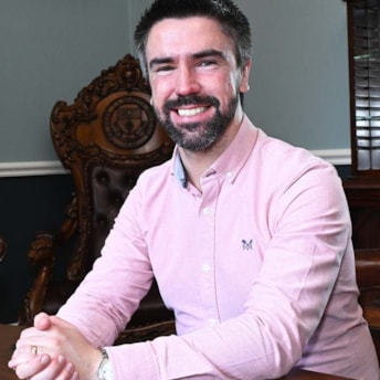 Dr Paul Mullane